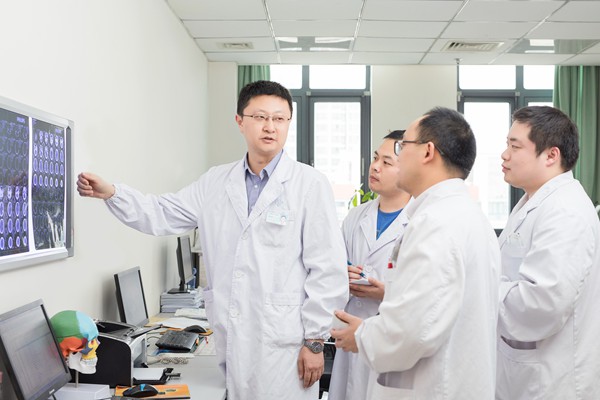 脑病科医师团队