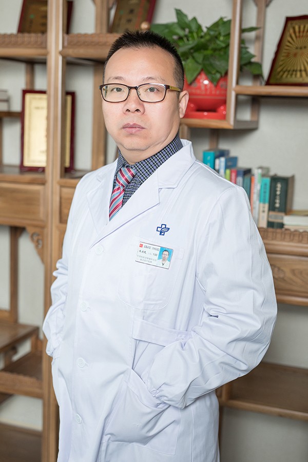 朱为民 肿瘤科.jpg 朱为民 肿瘤科.jpg